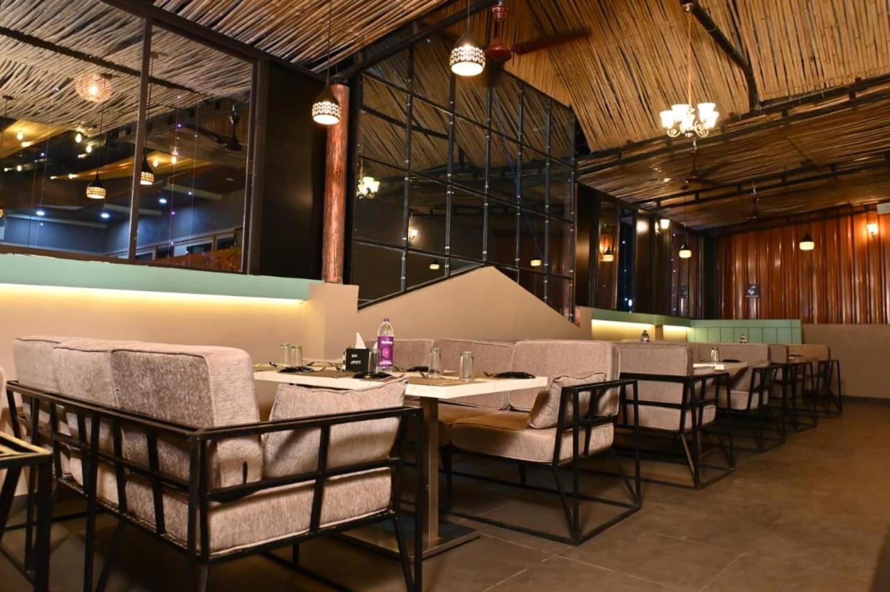 The Apple Tree Hotel Indore Dış mekan fotoğraf